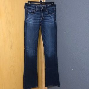 Women’s REGULAR SIZE 2 AMERICAN EAGLE JEANS